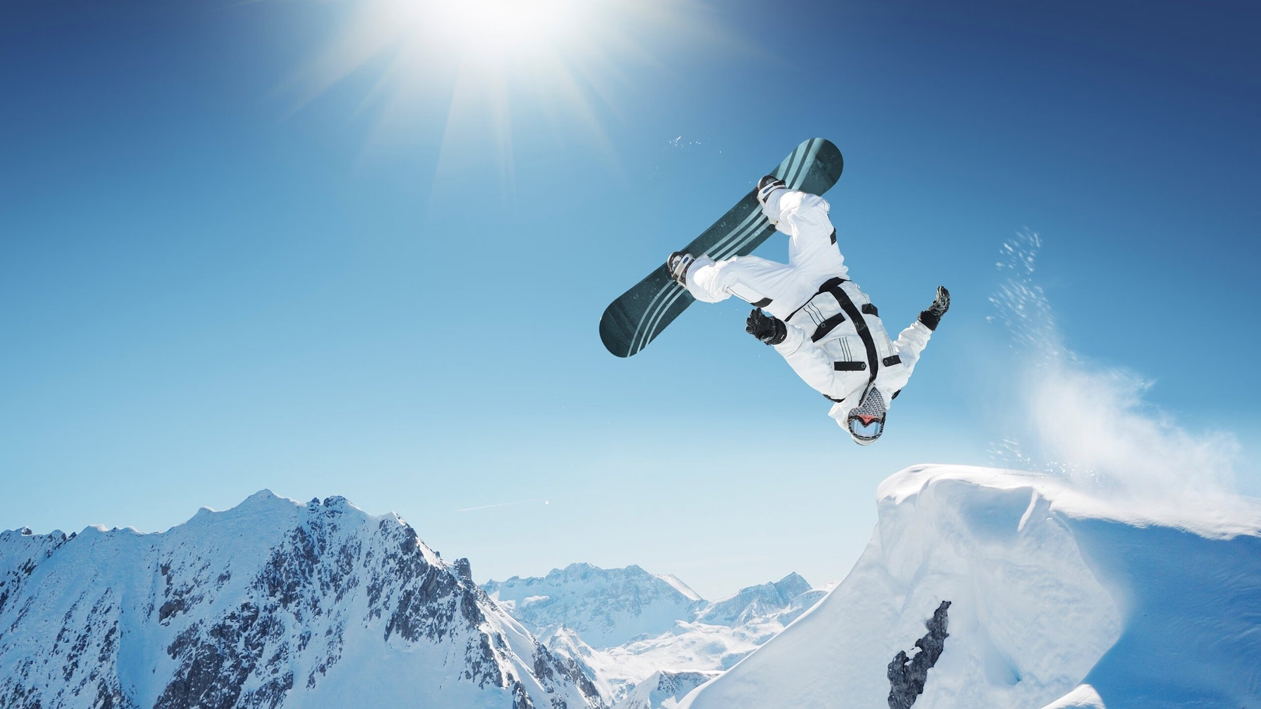 恩多比·恩乔：南非队的一名出色战术大师，创造了无数进攻机会