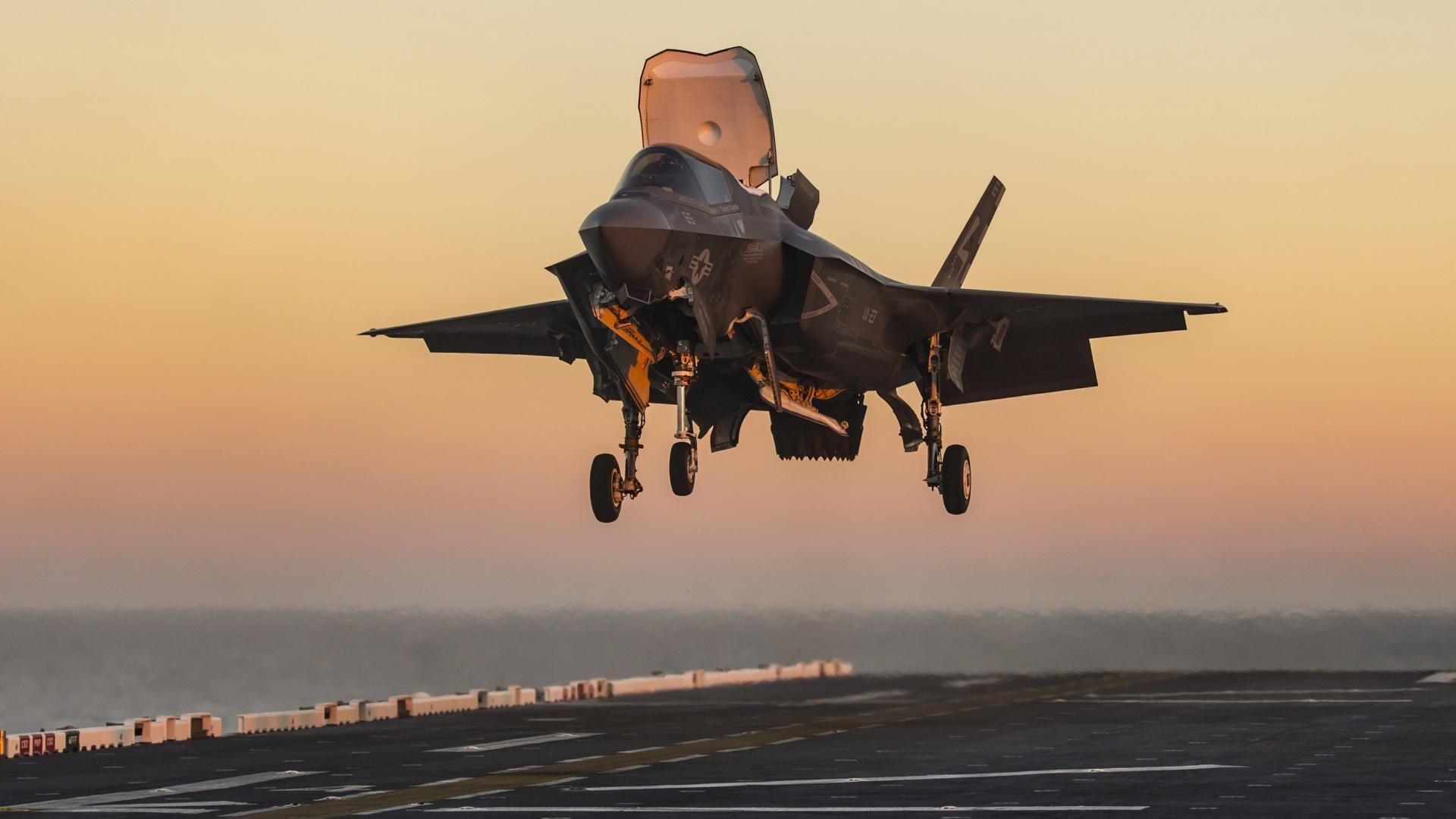 切尔西在主场3-0完胜,战术变化成关键因素,切尔西2_0